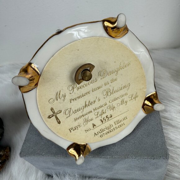 Ardleigh Elliott Music Box Daughter's Blessing Wind Up Gift - Picture 6 of 6